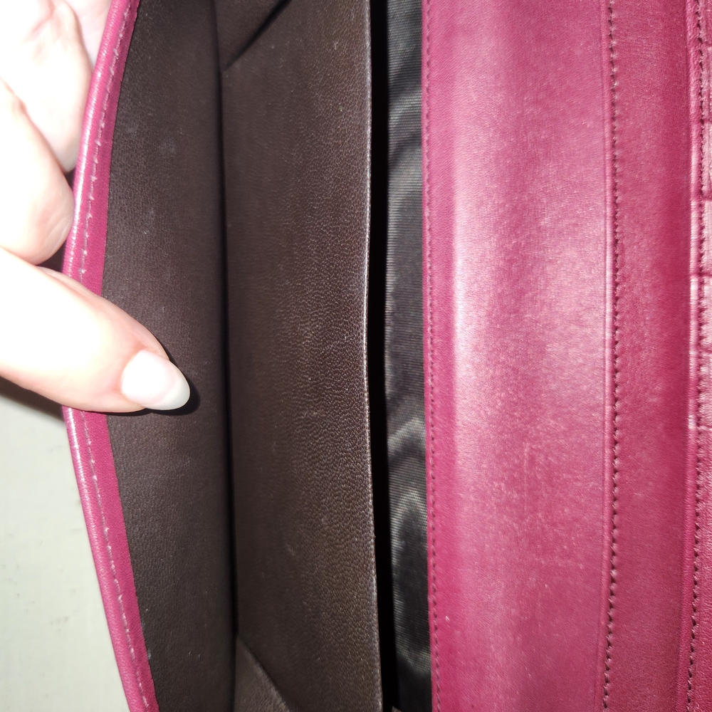 Gucci Plum Leather Continental Wallet - Embossed Monogram Comes With Dust Bag. - Picture 13 of 16